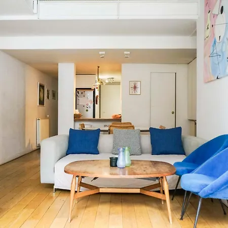 Spacious Family Nest Near Belleville Appartement Paris